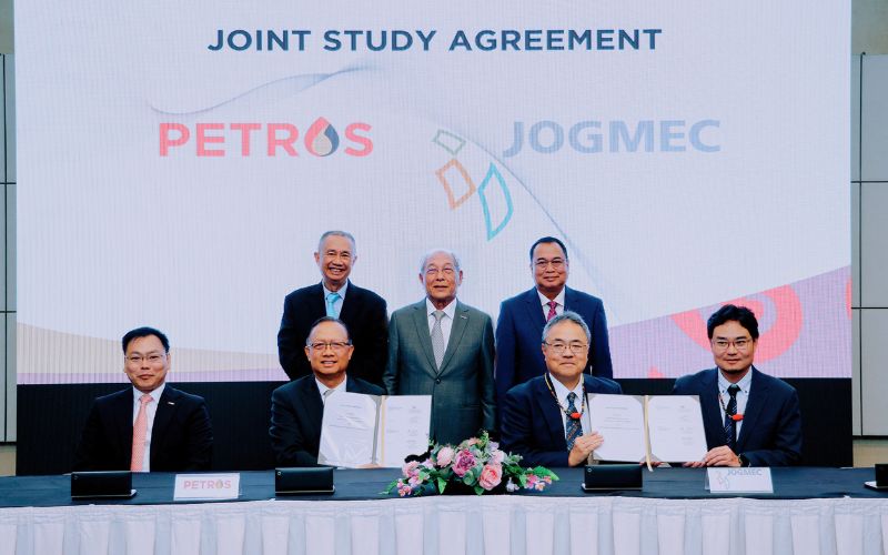 PETROS meterai tiga perjanjian strategik tenaga dengan rakan antarabangsa