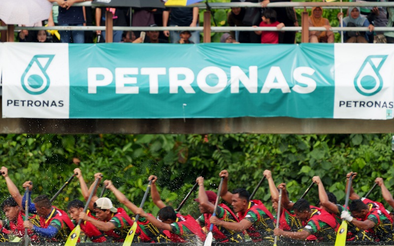 Petronas nafi taja liga bola sepak Bangladesh