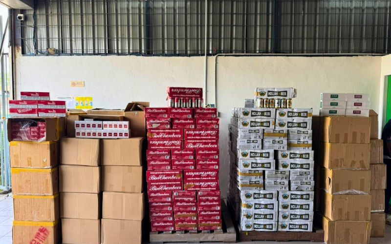 Kastam Lawas rampas rokok, arak bernilai RM452,000