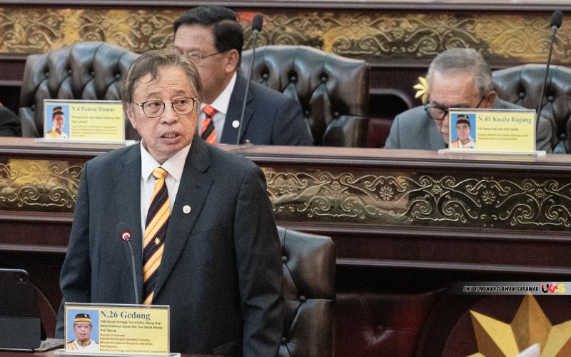 Pengamal media swasta di Sarawak terima insentif khas RM700 one-off – Abang Johari