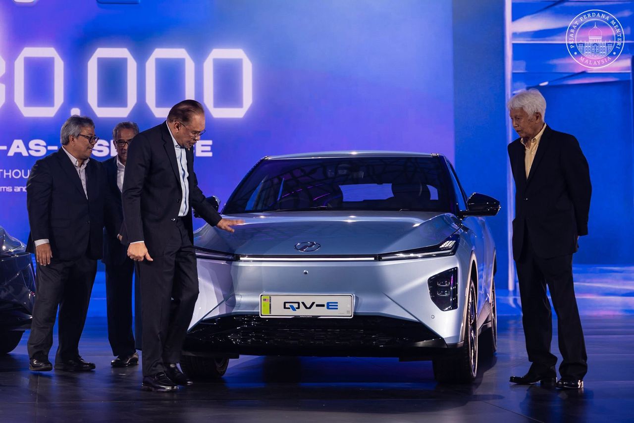 Perodua QV-E simbol kemajuan teknologi tempatan – PM Anwar