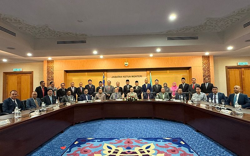 Hajiji arah Setiausaha Politik salur maklumat inisiatif kerajaan kepada akar umbi