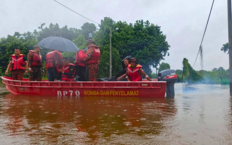 Detik cemas di Batu Niah, empat mangsa banjir diselamatkan