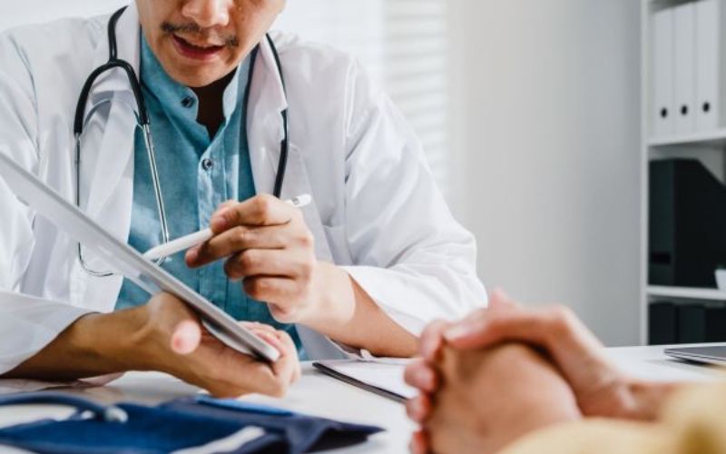 Penempatan semula pegawai perubatan dari ibu pejabat ke hospital, klinik harus sistematik