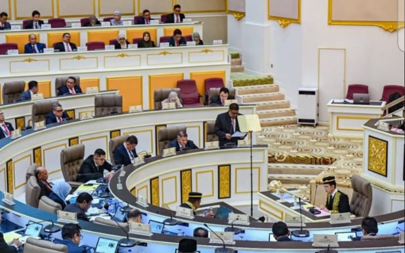 Sidang DUN Melaka ‘panas’, pembangkang tuduh ADUN skandal isteri orang tanpa bukti