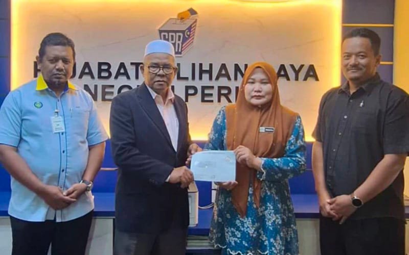 DUN Perlis serah notis pengosongan tiga kerusi kepada SPR