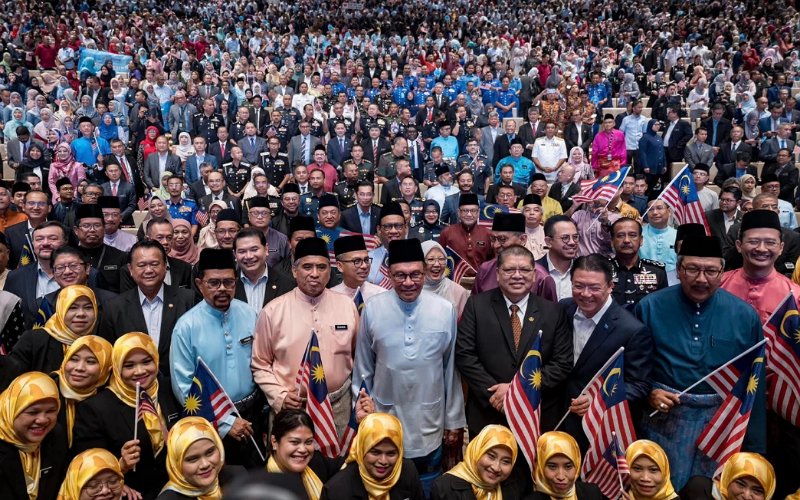 Gaji naik, rakyat terima, ekonomi bergerak – Ini cara ekonomi MADANI