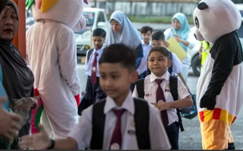 MINDA TOK ABAH: Antara dasar dan falsafah pendidikan negara