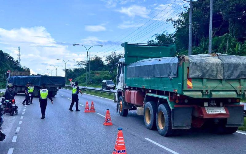JPJ Serian periksa 93 kenderaan, kesan pelbagai kesalahan teknikal