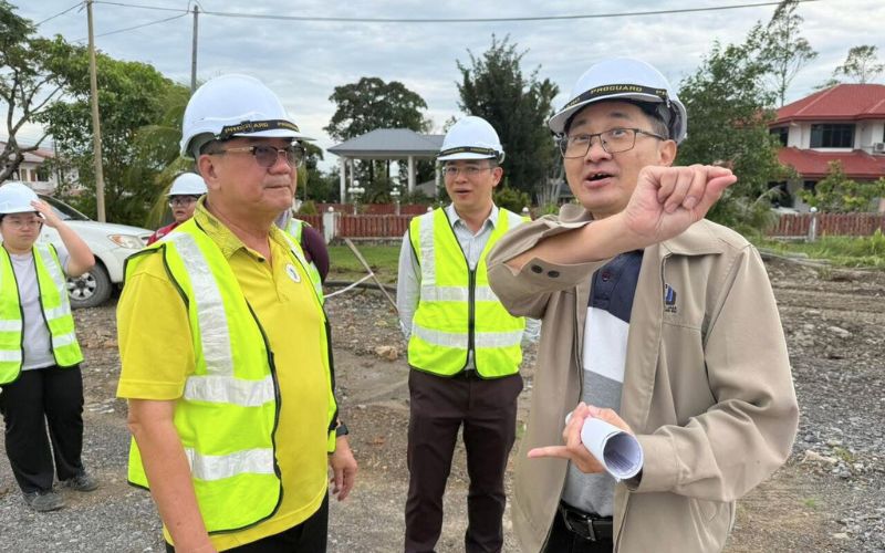 Jalan rosak di Medan Flyover dibaiki segera