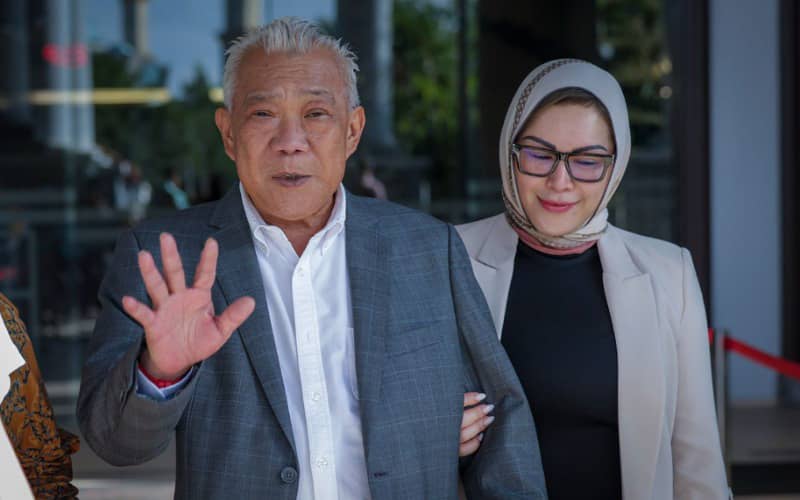 Bung Moktar bebas, Zizie Izette kekal didakwa