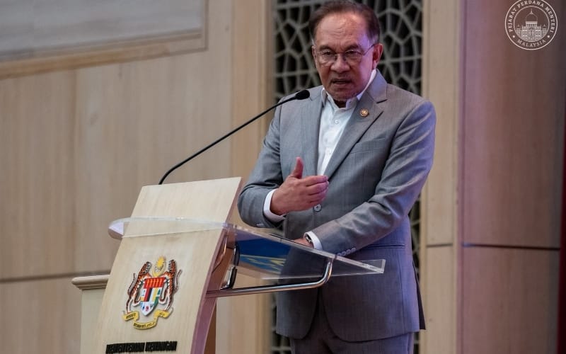 Anwar beri kata dua, seminggu untuk berubah atau turun jawatan
