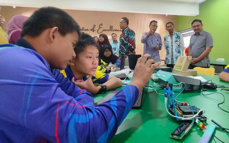 ITBM sumbang buku teknologi perkukuh literasi digital pelajar