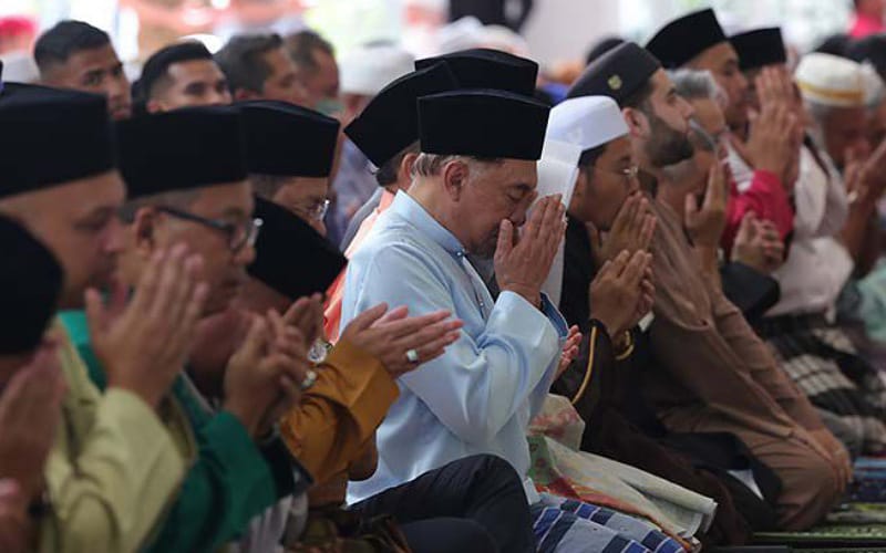 Nisfu Syaaban medan muhasabah, persiapan menuju Ramadan — PM Anwar