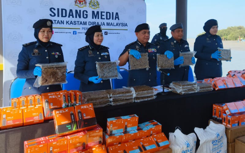 Guna taktik ‘tinggal dan lari’, Kastam rampas vape, ganja lebih RM500,000