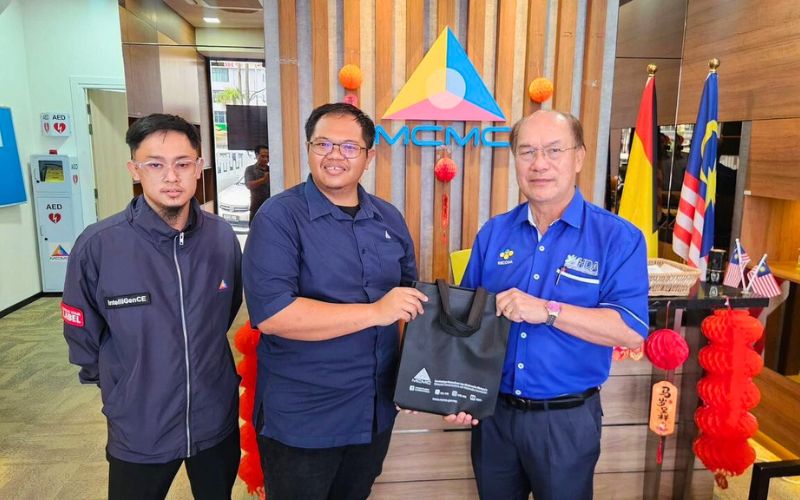 Perkukuh liputan internet pedalaman untuk pendidikan, ekonomi digital