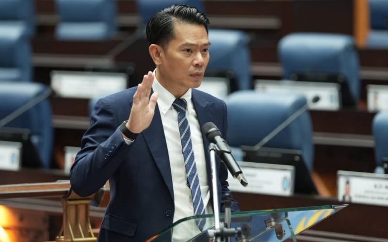 Mohd Ismail Ayob angkat sumpah sebagai ADUN Lamag