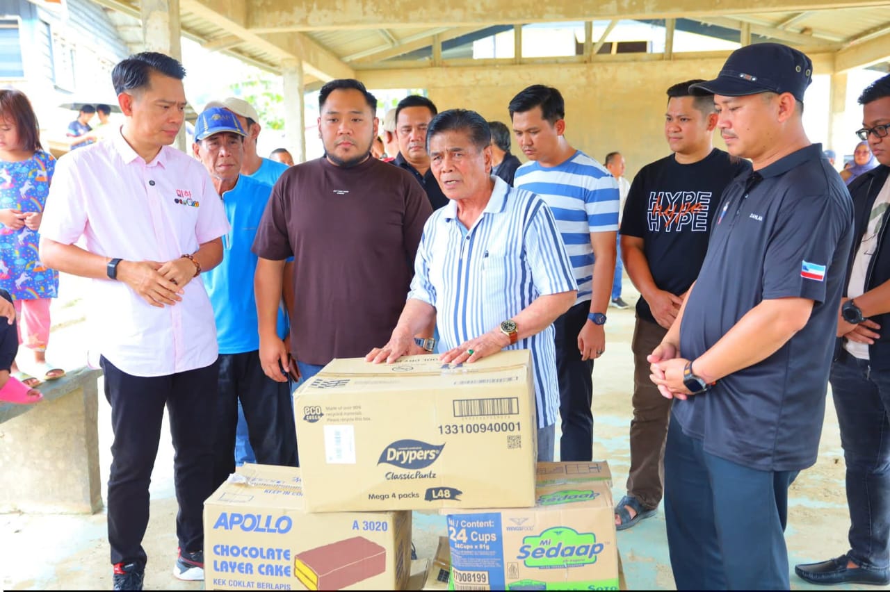 Mangsa kebakaran Kg Pangkalan terima bantuan awal