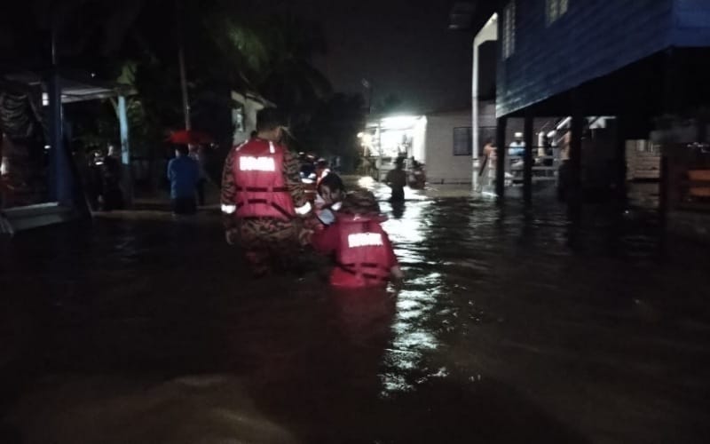 Bomba Tawau pindah 24 mangsa banjir ke kawasan selamat