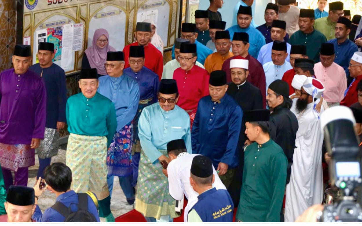 Tun Musa, Toh Puan Faridah serikan sambutan Aidilfitri Istana Seri Kinabalu