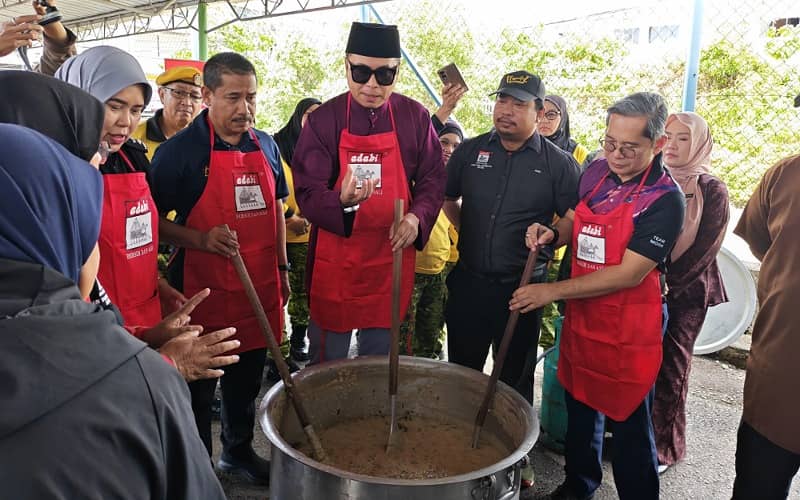 Suryady cadang laksana harga siling tiket penerbangan khas warganegara