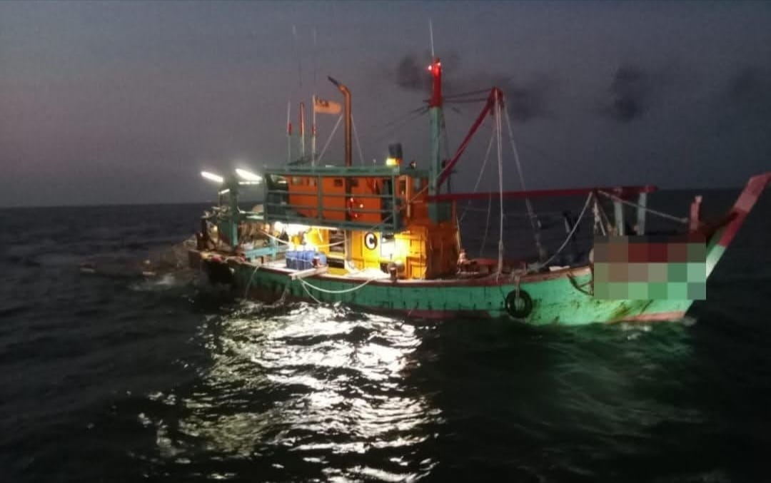 Vesel nelayan Kelas C ditahan, disyaki langgar lesen dan imigresen