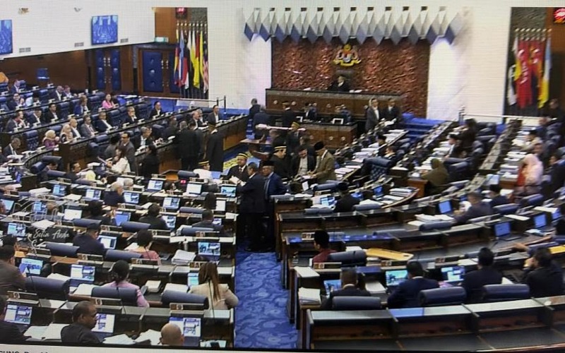 Had tempoh PM: Pembangkang lebih ‘selera’ utamakan kuasa politik, tolak reformasi institusi