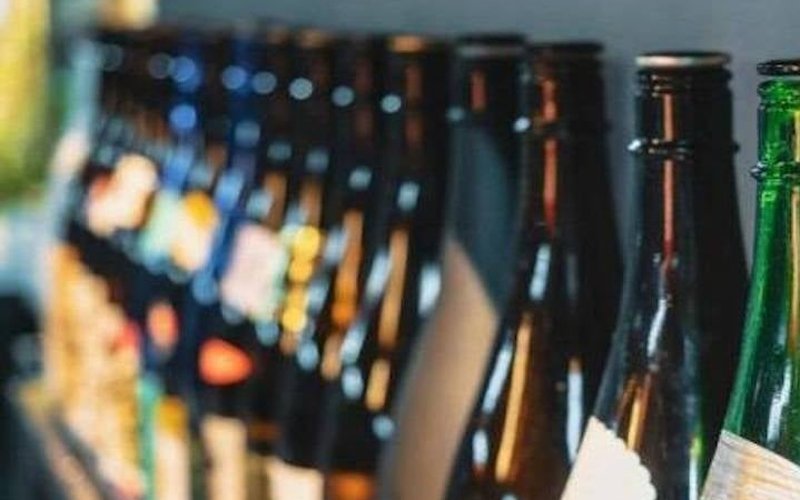 Pas cakap lain, buat lain: Isu arak dedah politik retorik tanpa realiti