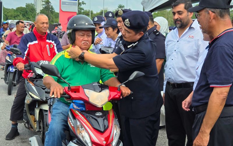 Op Selamat 26: 250 anggota polis Kuching digerak, amaran main mercun lepas 12 tengah malam