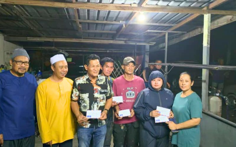 Dua rumah musnah, lima keluarga tinggal sehelai sepinggang