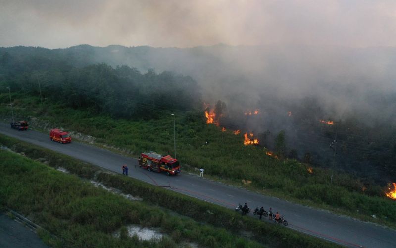 Kebakaran semak di Kemuyang berjaya dikawal