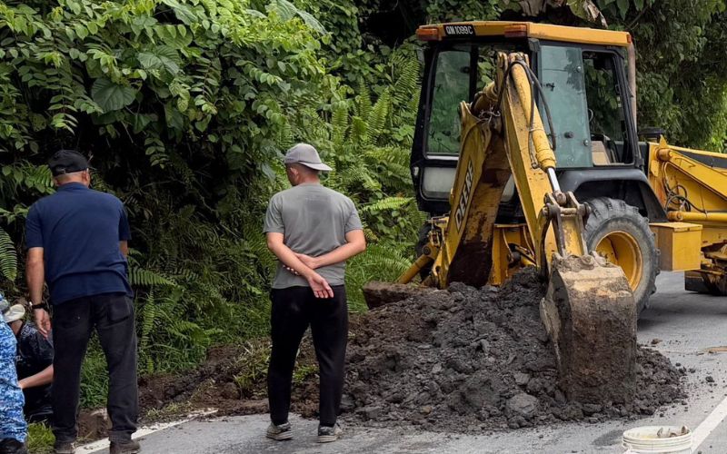 Paip air terjejas akibat tanah runtuh, bekalan air di beberapa kawasan terganggu