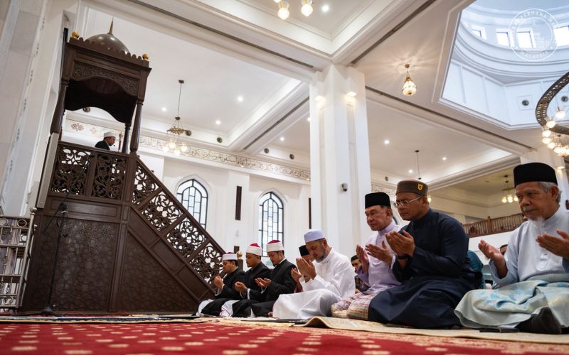 Situasi bekalan minyak Malaysia masih terkawal, cukup hingga Mei