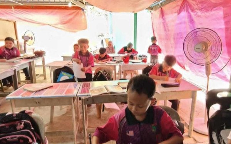 Murid SK Balaban Jaya belajar di khemah, kerajaan Sabah cari penyelesaian segera