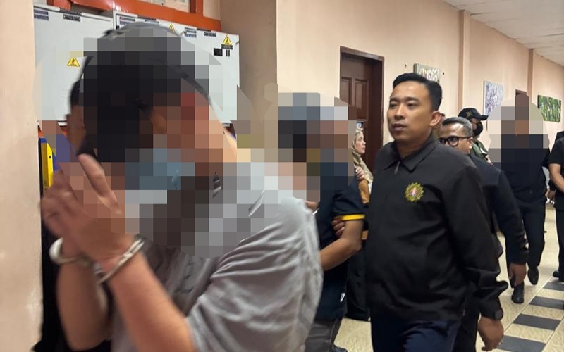 Disyaki minta, terima RM500,000: Tiga penjawat awam agensi penguat kuasa direman