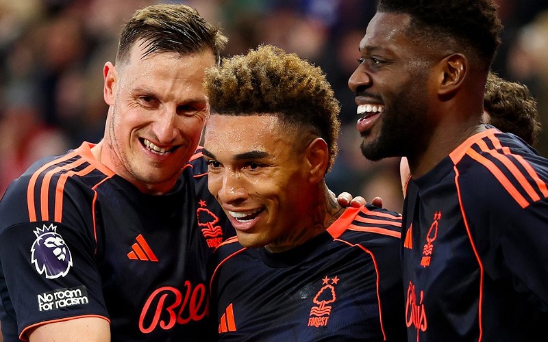 Forest bergaya belasah Sunderland 5-0