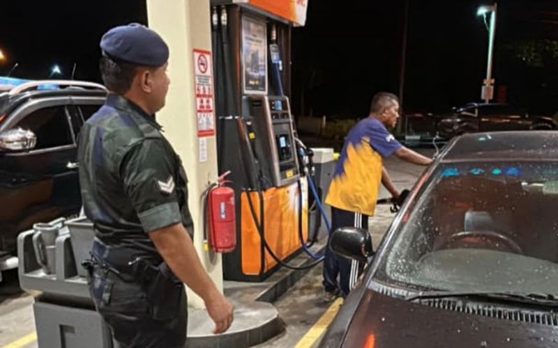 PDRM tingkat kawalan stesen minyak sempadan, Ops Tiris 4.0 digerakkan