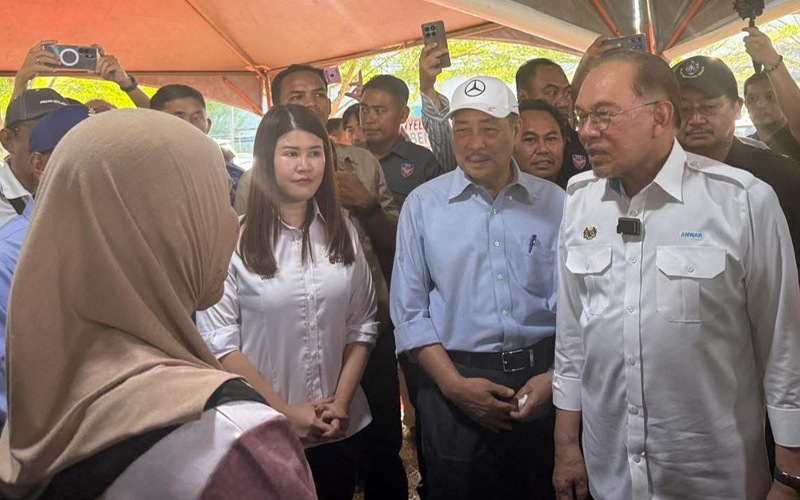 PMX umum bantuan RM1,500 kepada 300 keluarga Kg Bahagia terjejas kebakaran