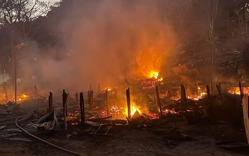 Kebakaran awal pagi musnahkan 30 rumah di Kg Karamunting