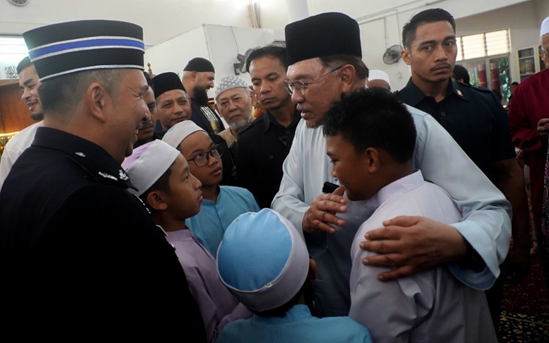 Anwar tidak tolak pemotongan gaji menteri jika keadaan mendesak
