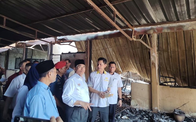 KSN santuni pelajar, sampaikan sumbangan di Bachok