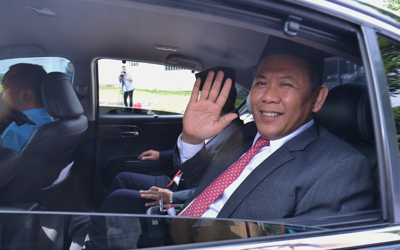 Aminuddin selesai menghadap Tuanku Muhriz, sidang media diadakan petang ini