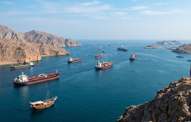 10 negara diberi lampu hijau melalui Selat Hormuz