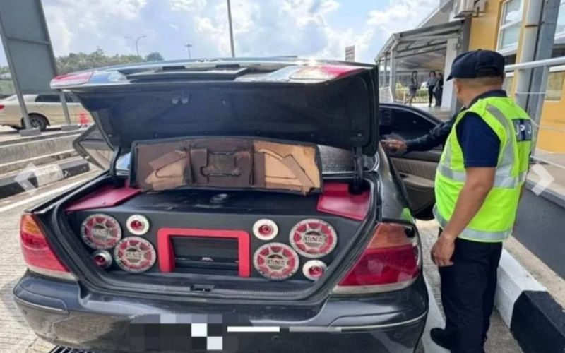 Cubaan seludup 400 liter petrol melalui kereta diubah suai terbongkar