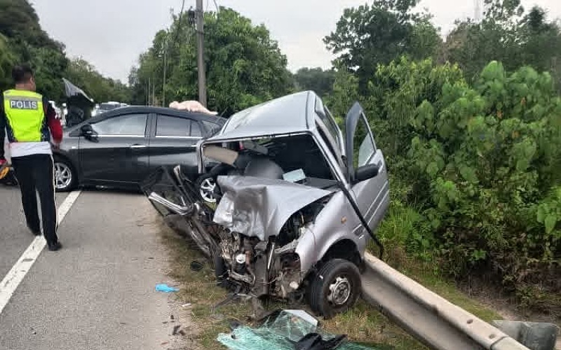 Pasangan warga emas maut, cucu cedera kemalangan 2 kenderaan