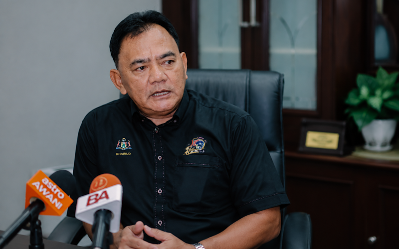Melaka mahu KPM pertimbang tarik bantuan pelajar kerap ponteng