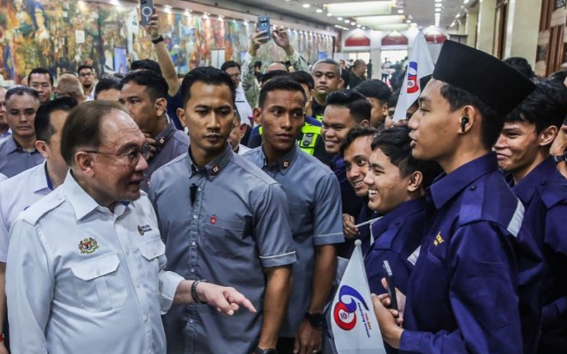 Anwar mahu draf pindaan Akta MARA dibentang dalam masa tiga bulan