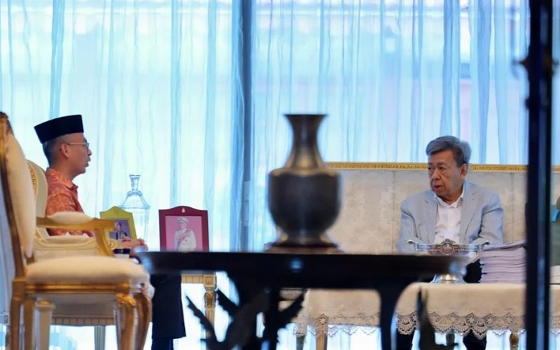 Fahmi difitnah, jumpa Sultan Selangor isu akaun palsu bukan ladang babi