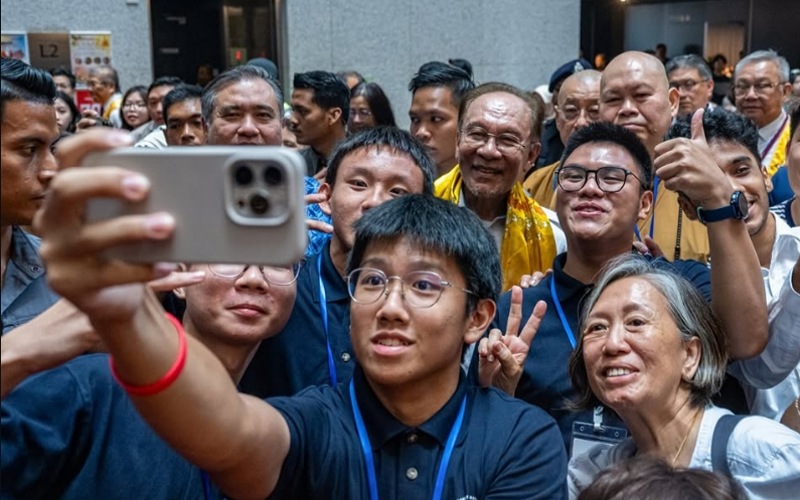 Hayati nilai luhur, kasih sayang dalam hidup bermasyarakat