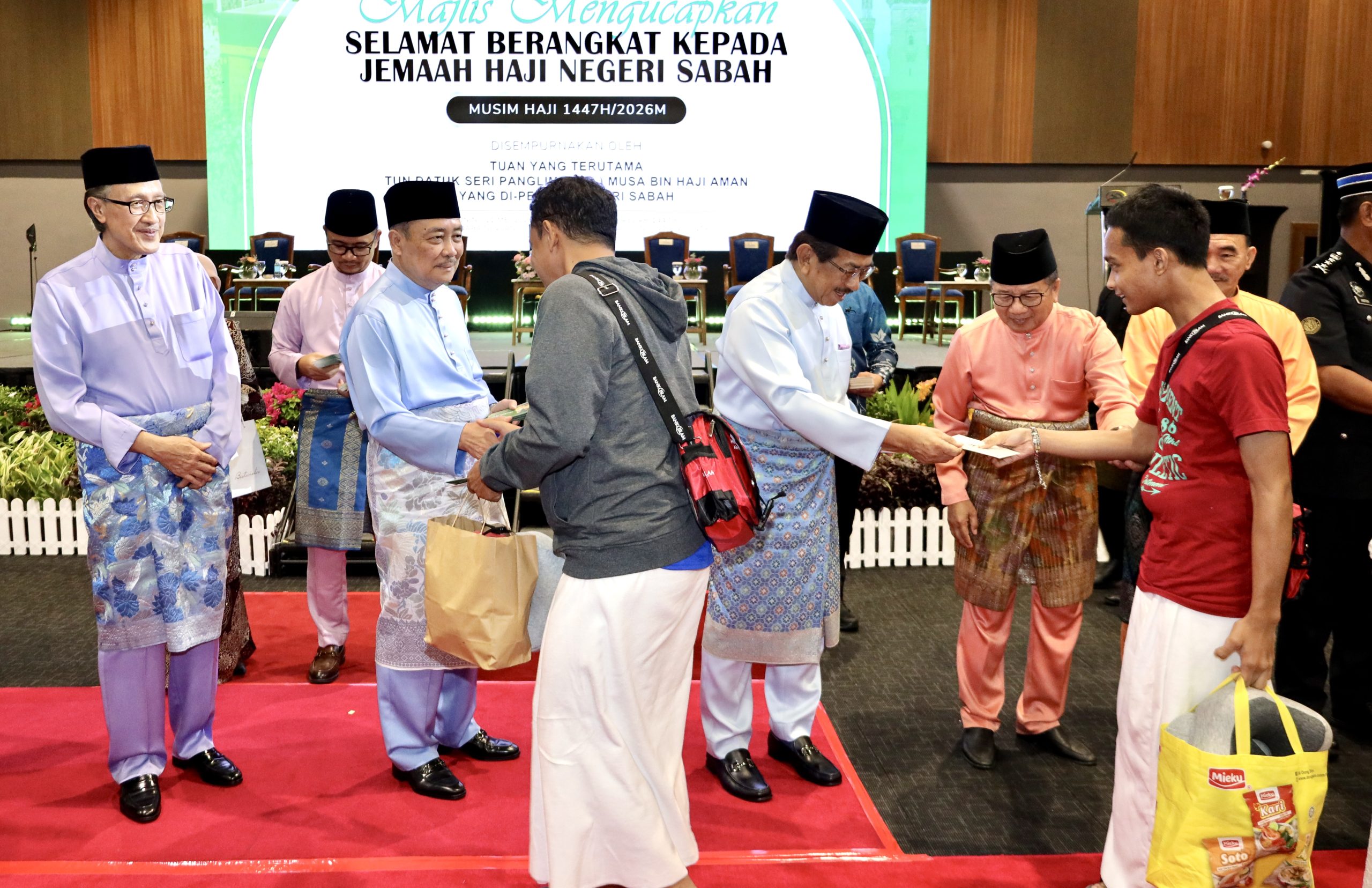 TYT, Hajiji hadir majlis raikan keberangkatan jemaah haji Sabah